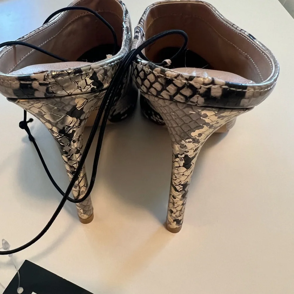 NWT Express Python Mule Heels - Picture 7 of 7